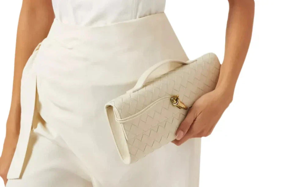 Bottega Veneta Andiamo long clutch "White" 3