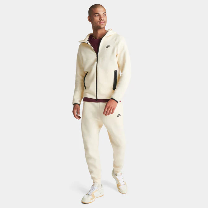 Nike Tech Fleece Coconut Milk Windrunner Full Zip Tracksuit 5