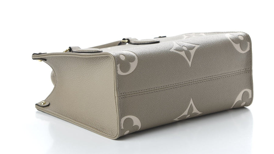 LOUIS VUITTON Empreinte Monogram Giant Onthego "PM Tourterelle Creme" 3