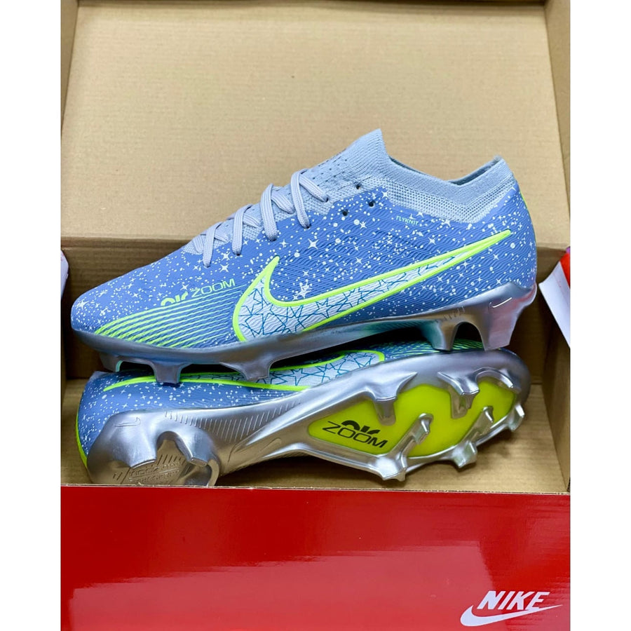 Football shoes 1