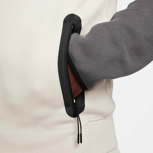 Nike Tech Fleece- Light Orewood Brown 4