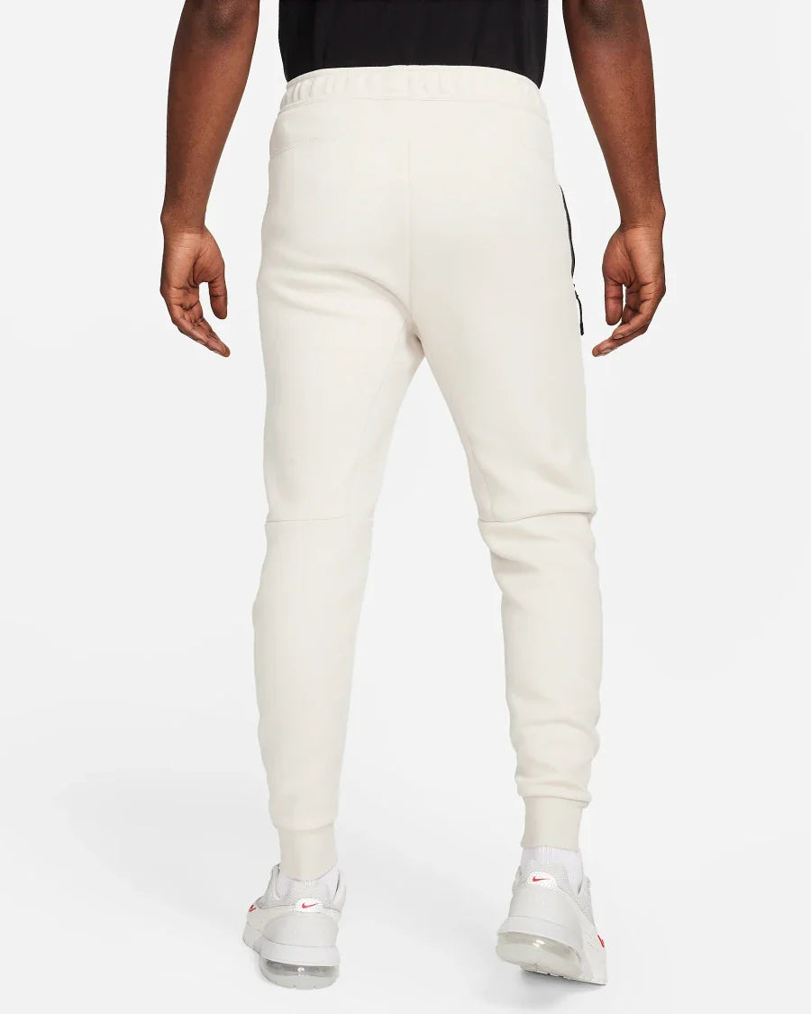 Nike Tech Fleece- Light Orewood Brown 6