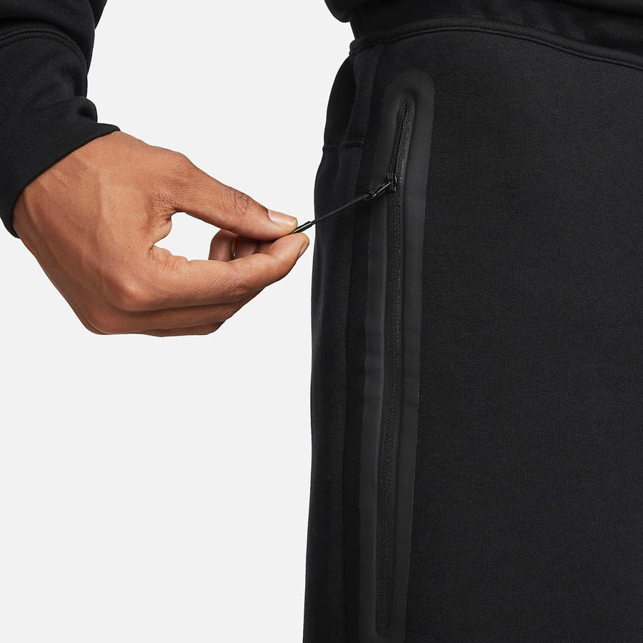 Nike Black Sportswear Shorts Tech Fleece 6