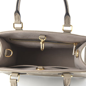 LOUIS VUITTON Empreinte Monogram Giant Onthego "PM Tourterelle Creme" 4