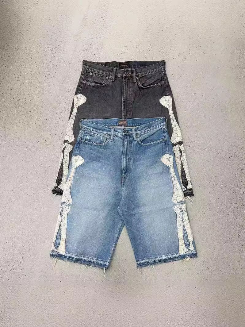 Amiri bone jorts 1